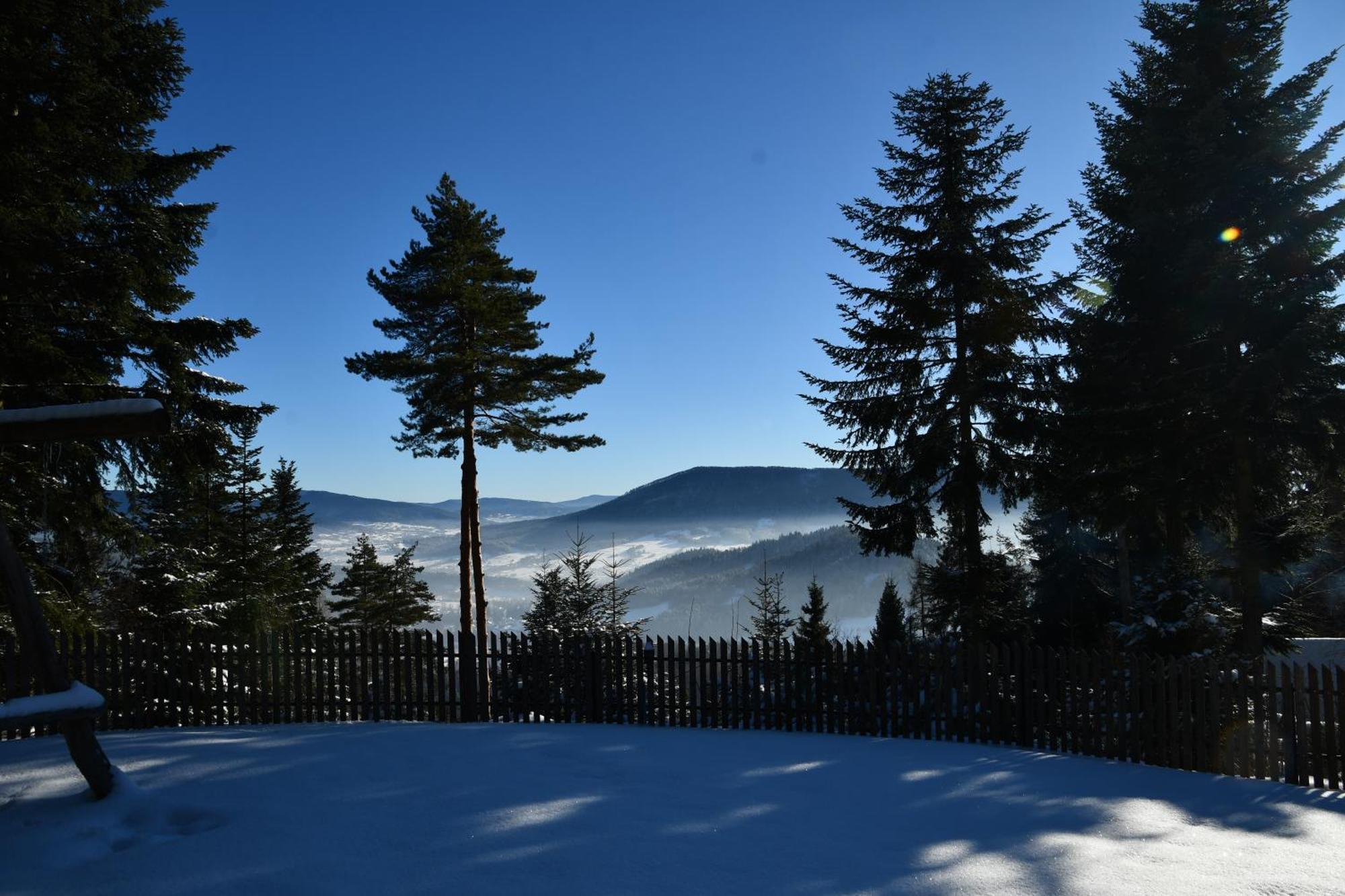 Bed and Breakfast Gosciniec Pod Lubomirem Weglowka  Esterno foto
